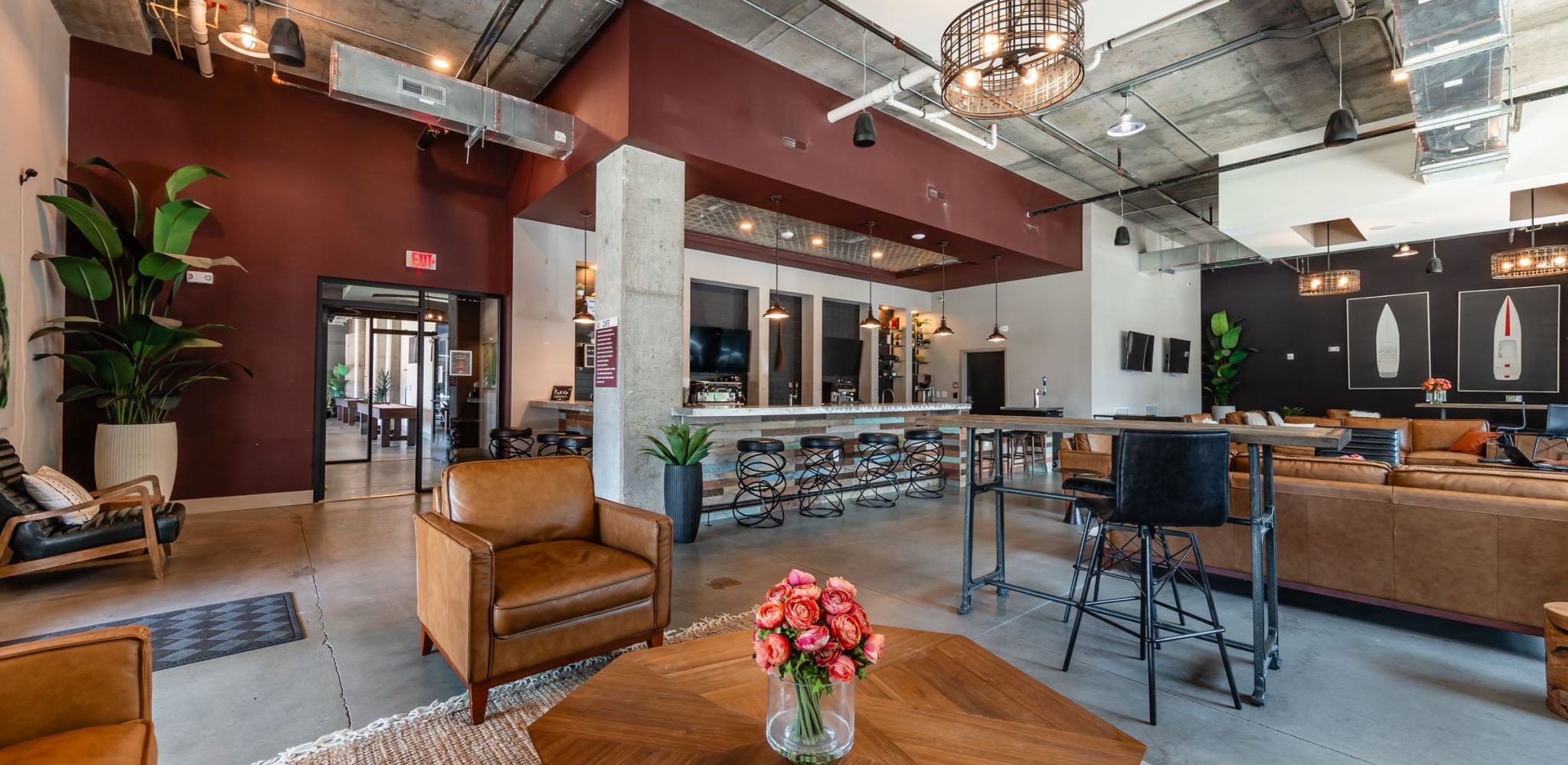 The Village at Commonwealth resident lounge and coffee bar with plenty of seating
